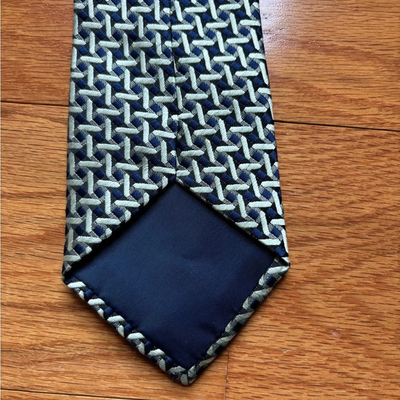 KAI LONG Men's Tie Necktie Navy Blue Gold Geometric 100% Silk Classic Luxury - Picture 5 of 5